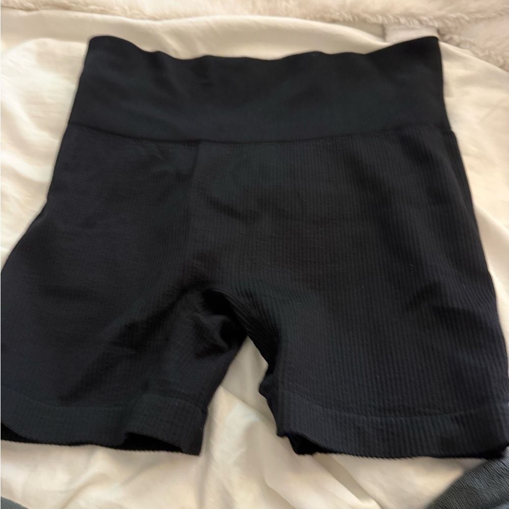 Colsie Black Women's Bike Shorts